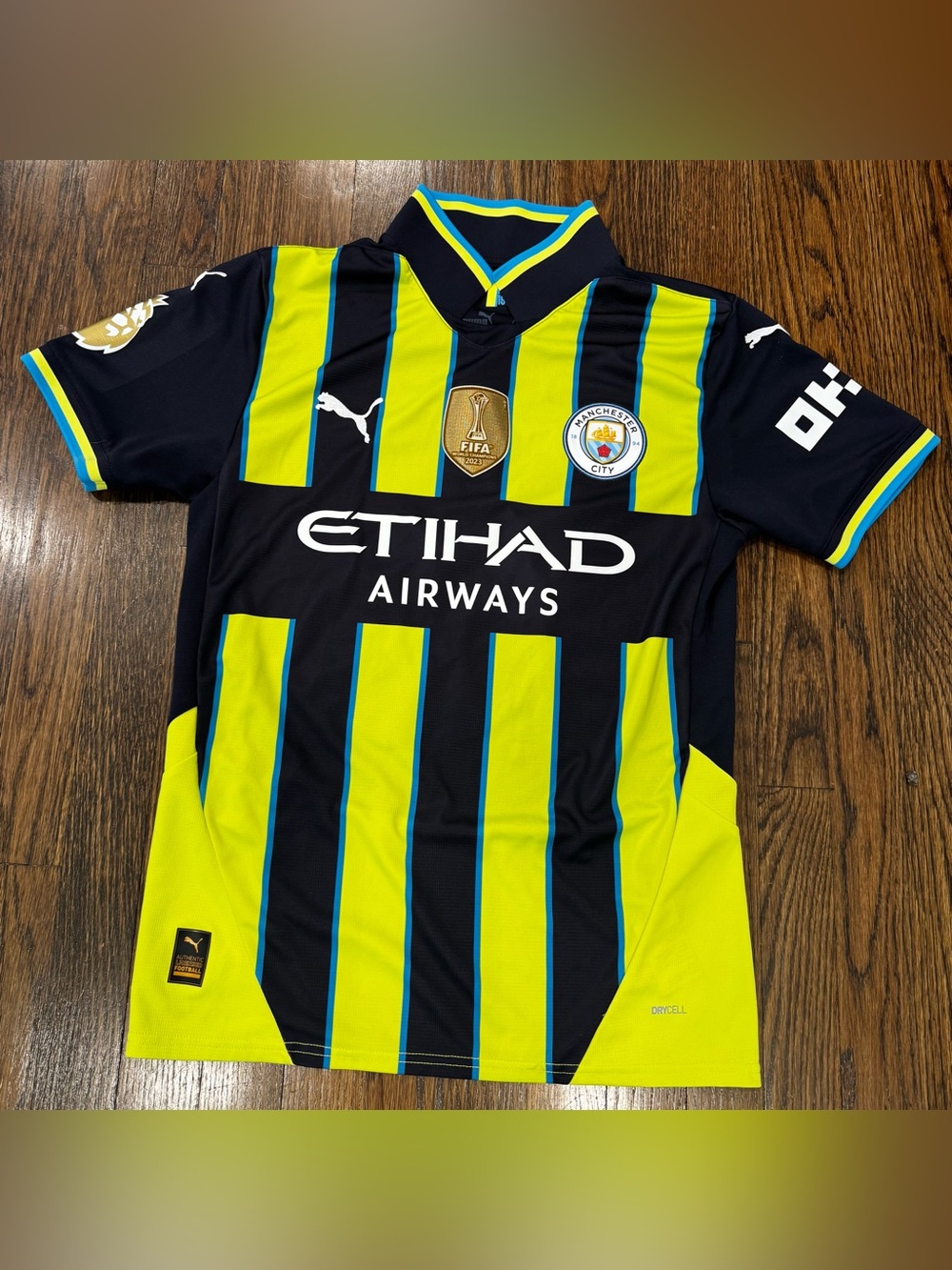 Manchester City Soccer Jersey Away Kit 24/25 Mens Size S Puma Rodrigo
